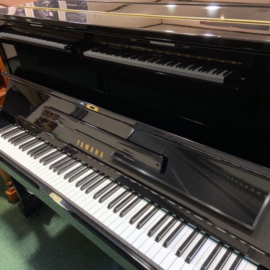 Yamaha U1 A